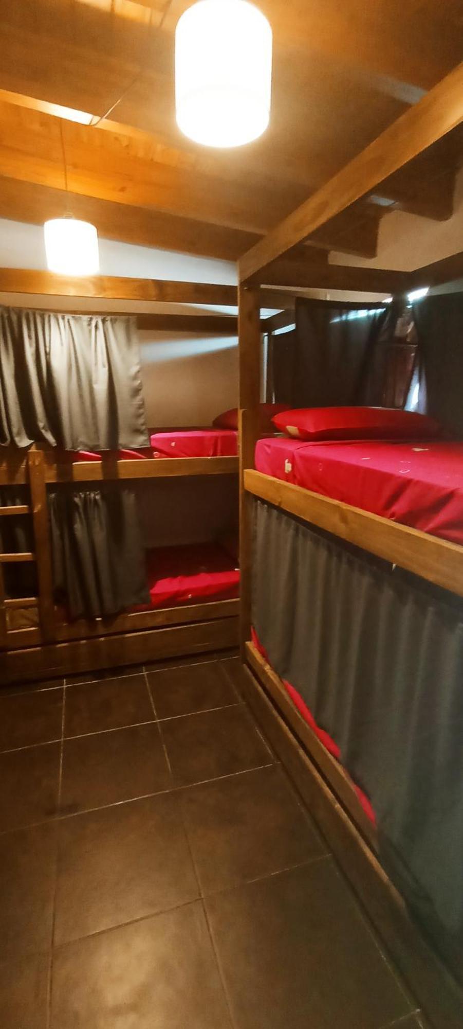 Gueemes Hostel คอร์โดบา ภายนอก รูปภาพ