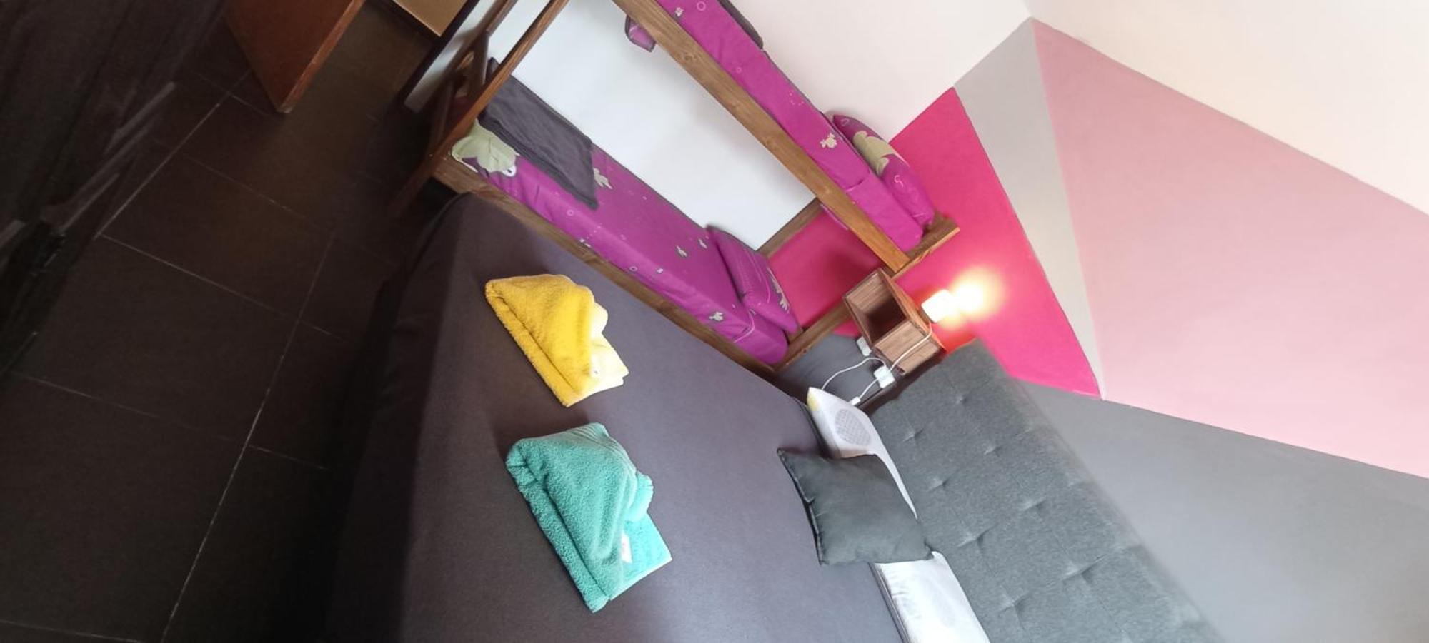 Gueemes Hostel คอร์โดบา ภายนอก รูปภาพ