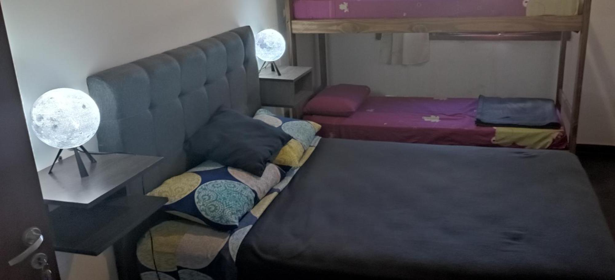 Gueemes Hostel คอร์โดบา ภายนอก รูปภาพ